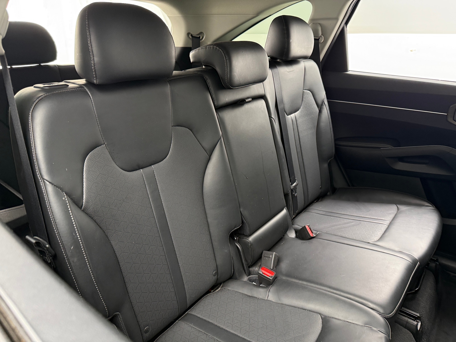 Thumbnail: 2022 Kia Sorento - 5