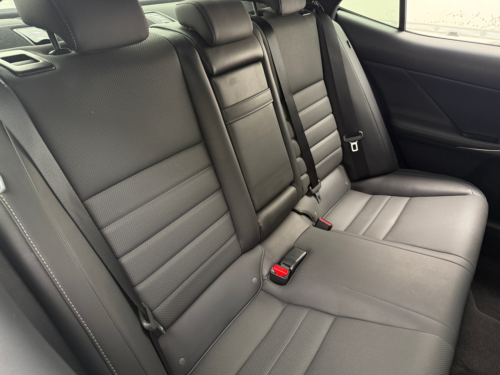 Thumbnail: 2020 Lexus IS - 5