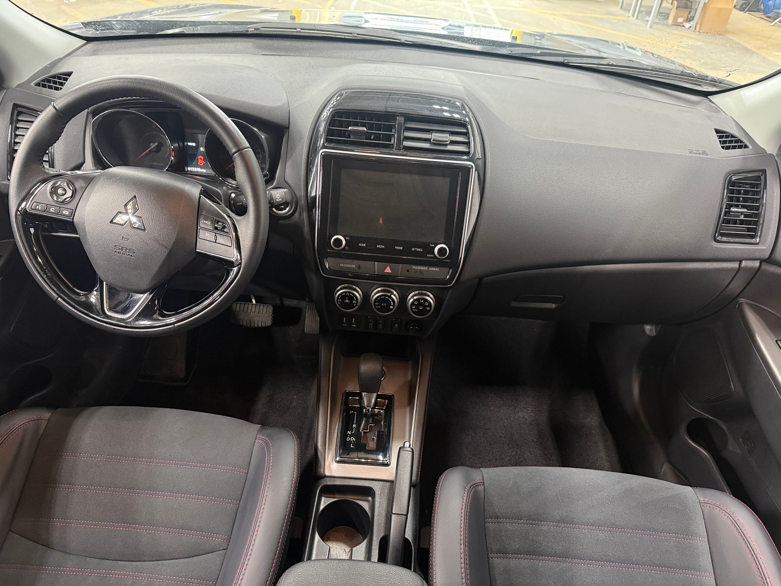 Thumbnail: 2025 Mitsubishi Outlander Sport - 2