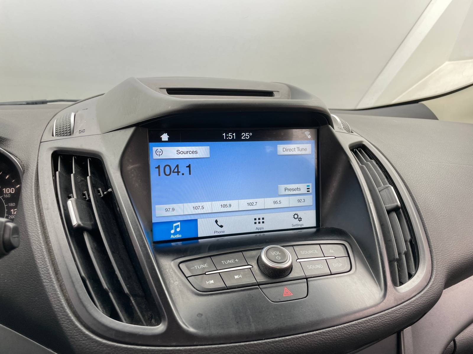 Thumbnail: 2017 Ford Escape - 4
