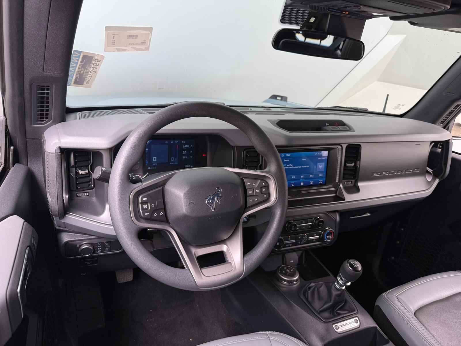 Thumbnail: 2022 Ford Bronco - 3