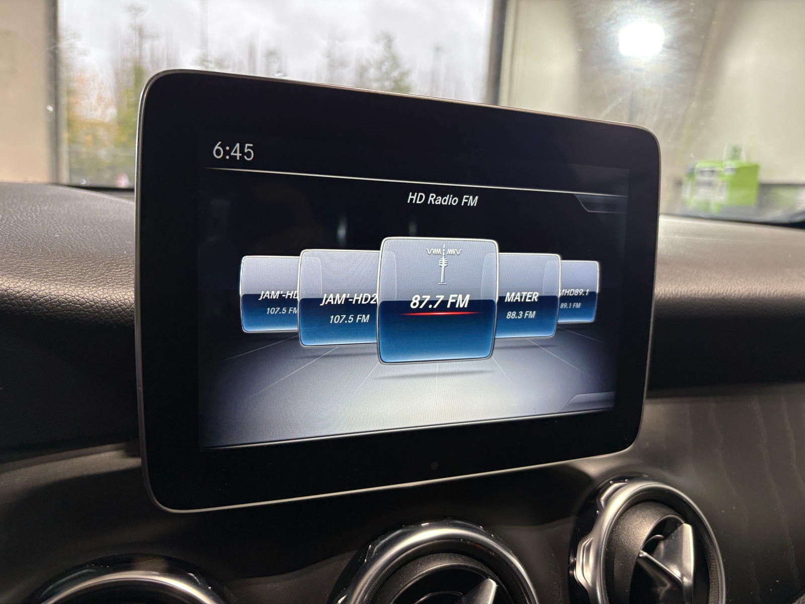 Thumbnail: 2019 Mercedes-Benz GLA - 3