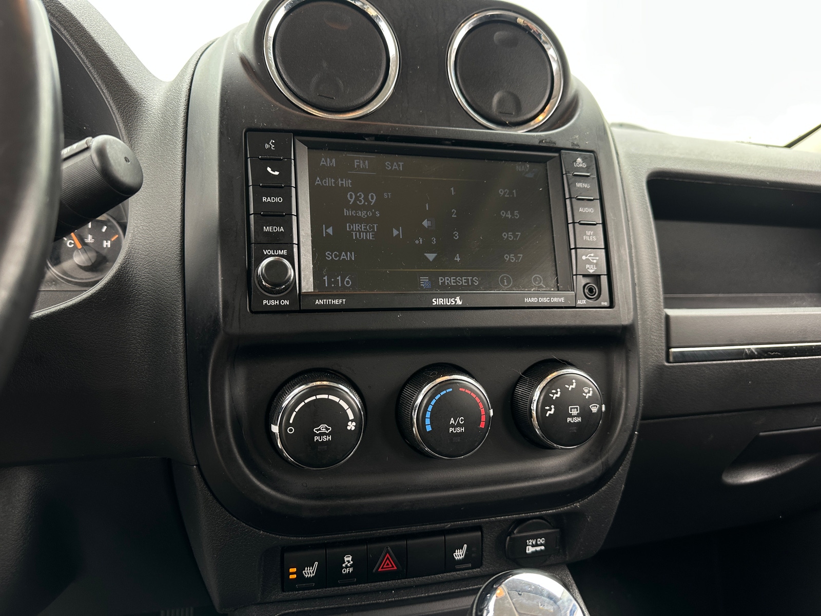 Thumbnail: 2017 Jeep Patriot - 3