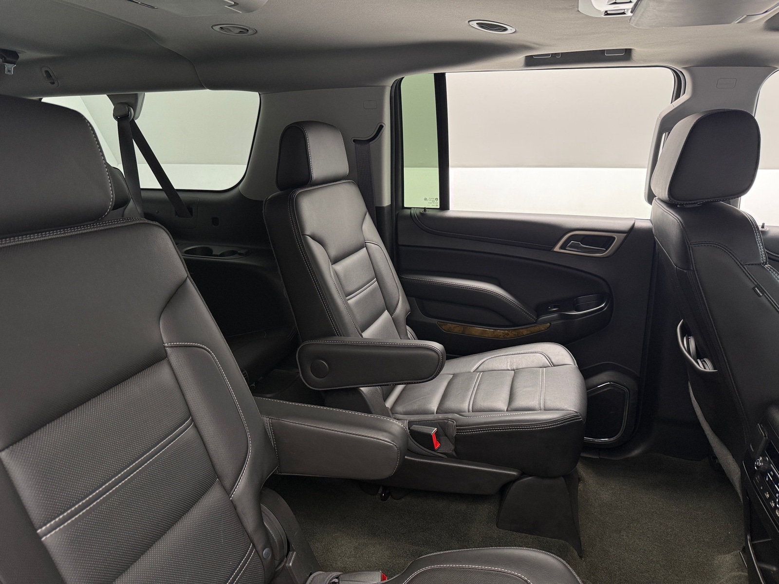 Thumbnail: 2017 GMC Yukon XL - 5