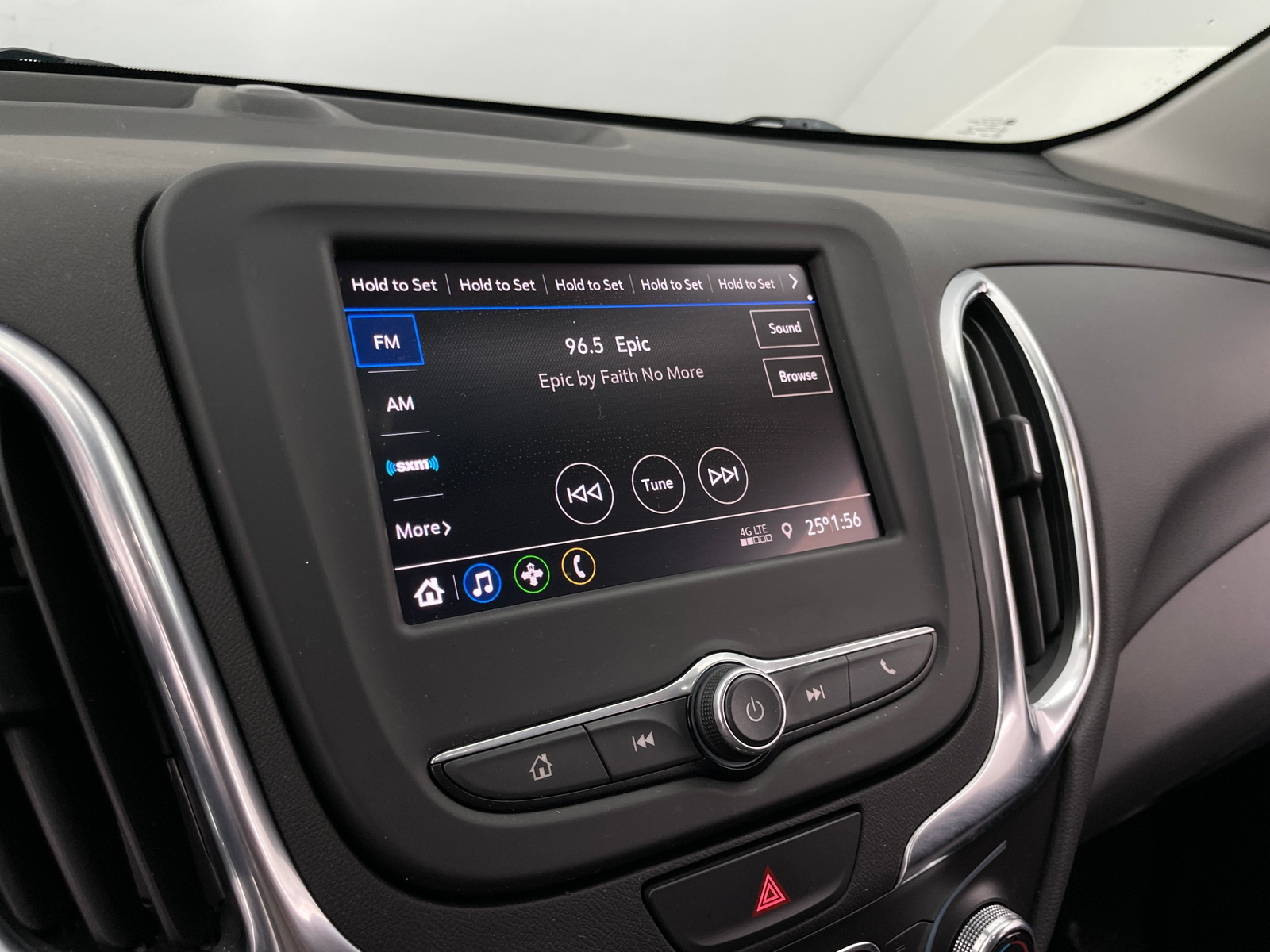 Thumbnail: 2021 Chevrolet Equinox - 4