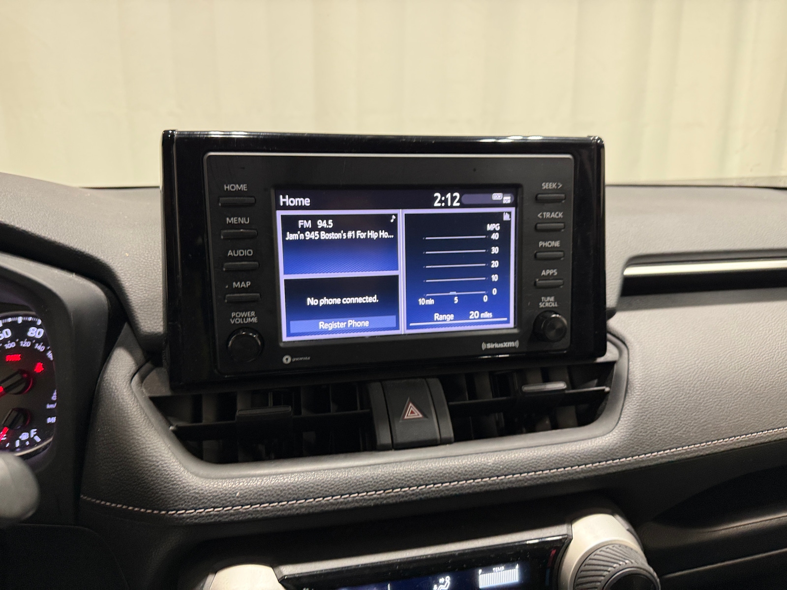 Thumbnail: 2020 Toyota RAV4 - 4