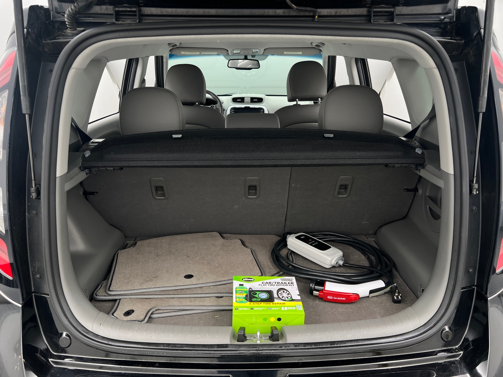 Thumbnail: 2018 Kia Soul EV - 6