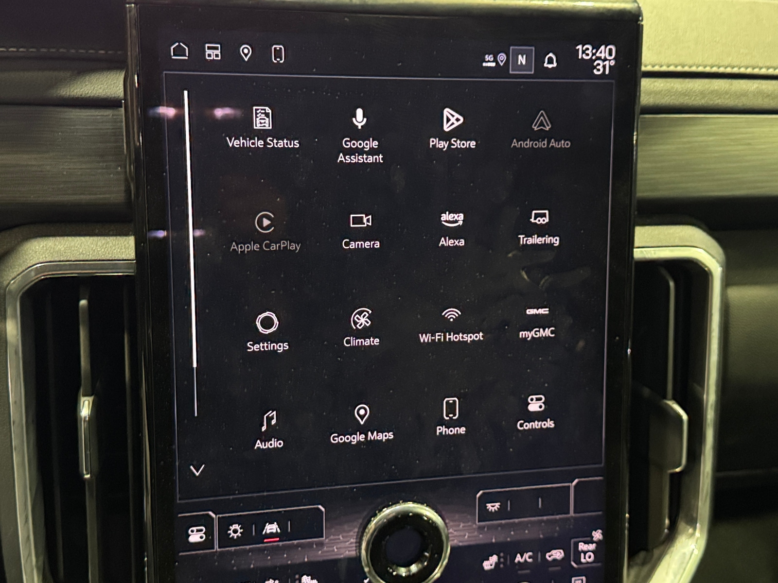 Thumbnail: 2025 GMC Acadia - 4