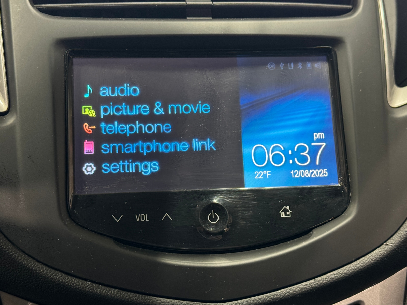 Thumbnail: 2016 Chevrolet Trax - 4