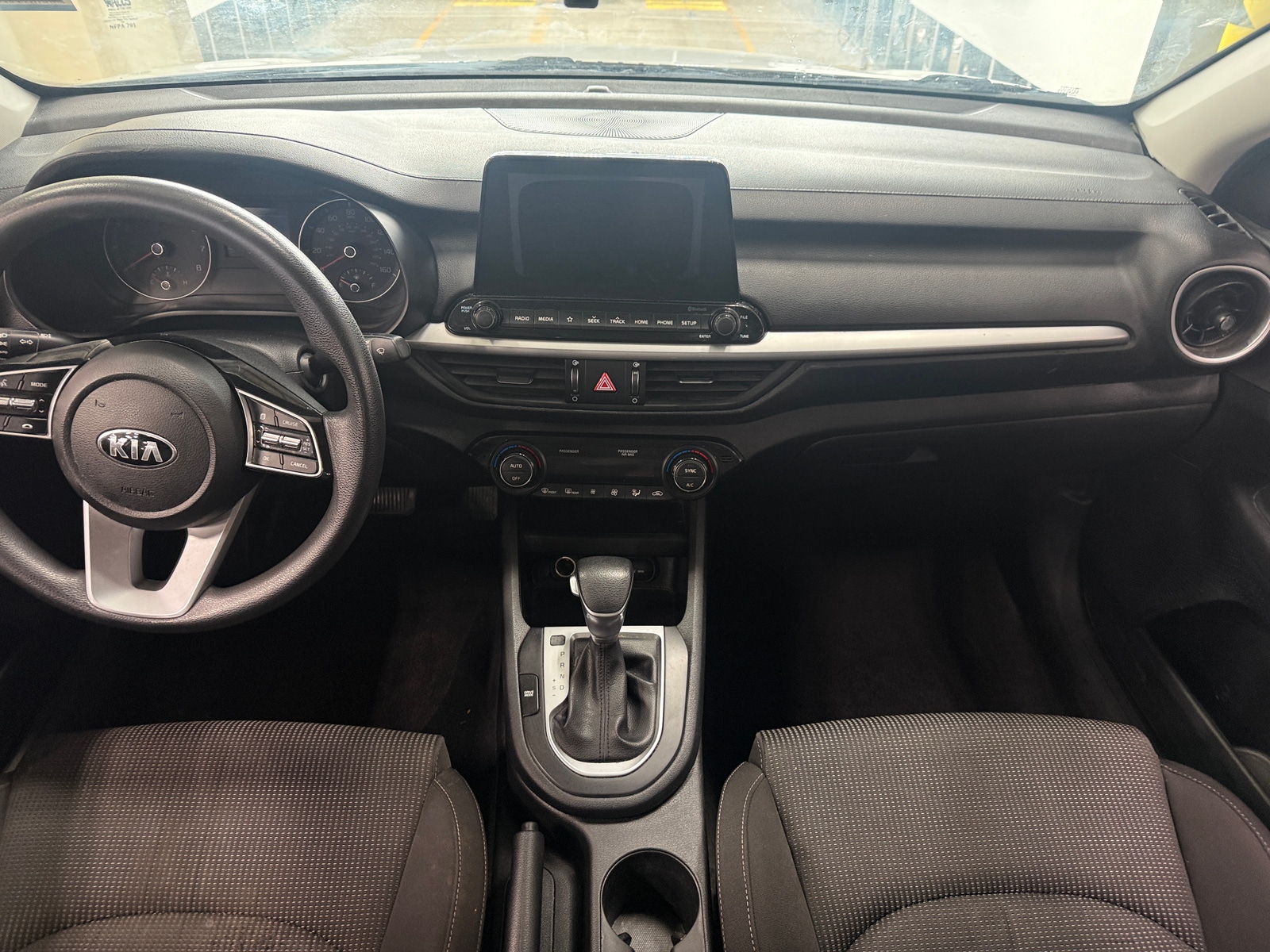 Thumbnail: 2019 Kia Forte - 3