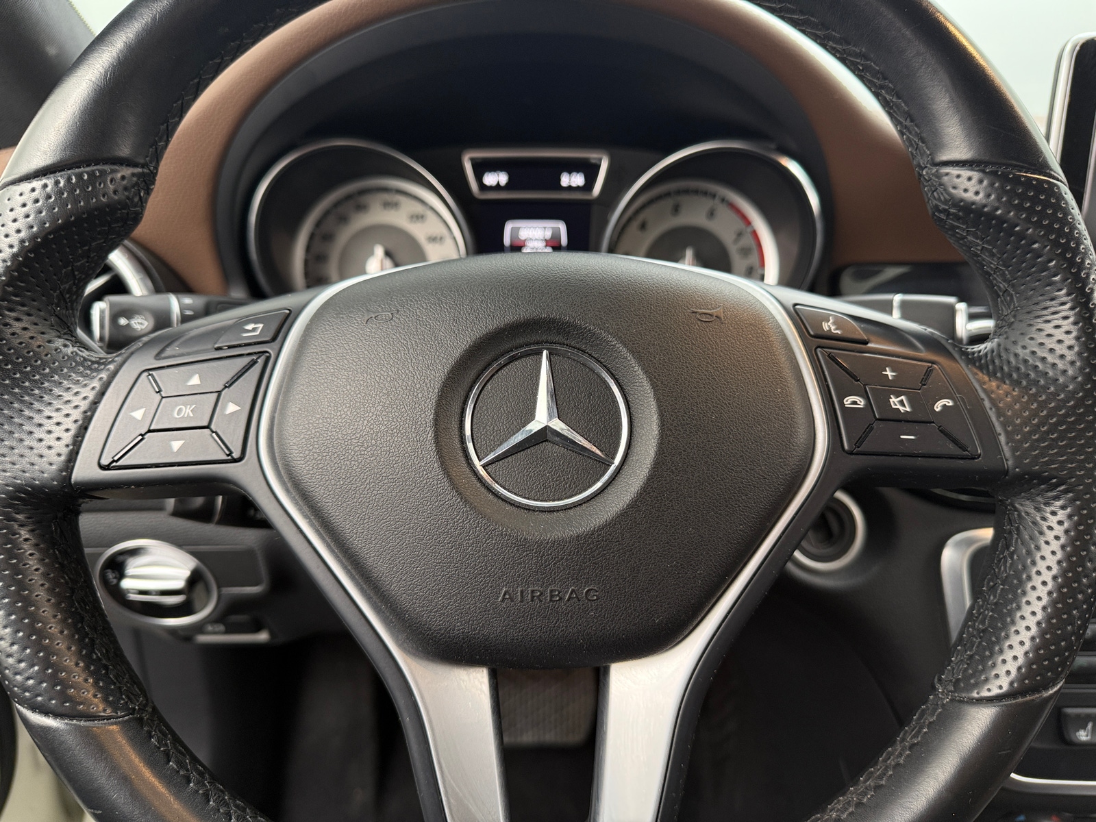 Thumbnail: 2014 Mercedes-Benz CLA - 3