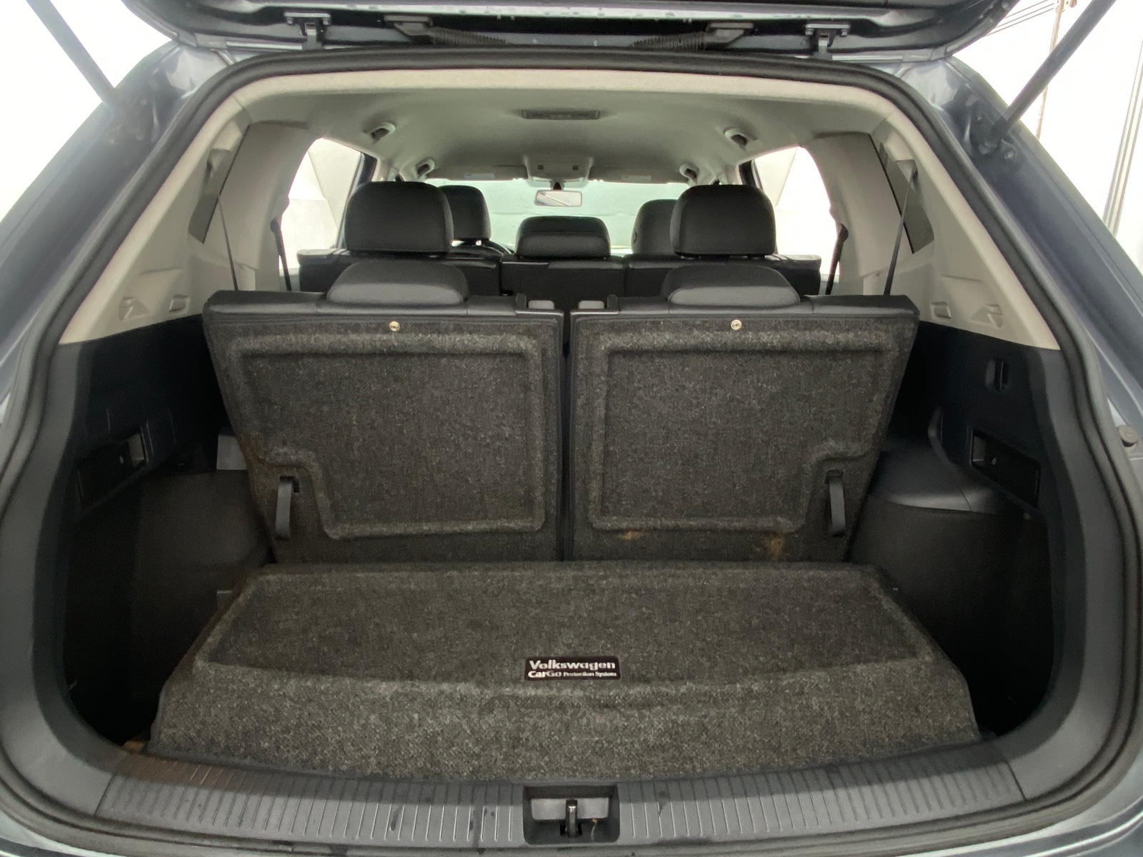 Thumbnail: 2019 Volkswagen Tiguan - 6