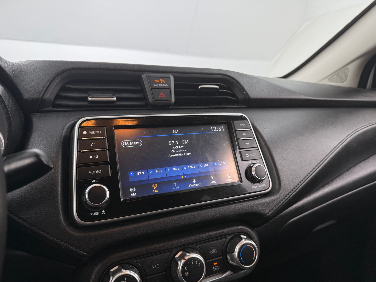 Thumbnail: 2020 Nissan Versa - 4