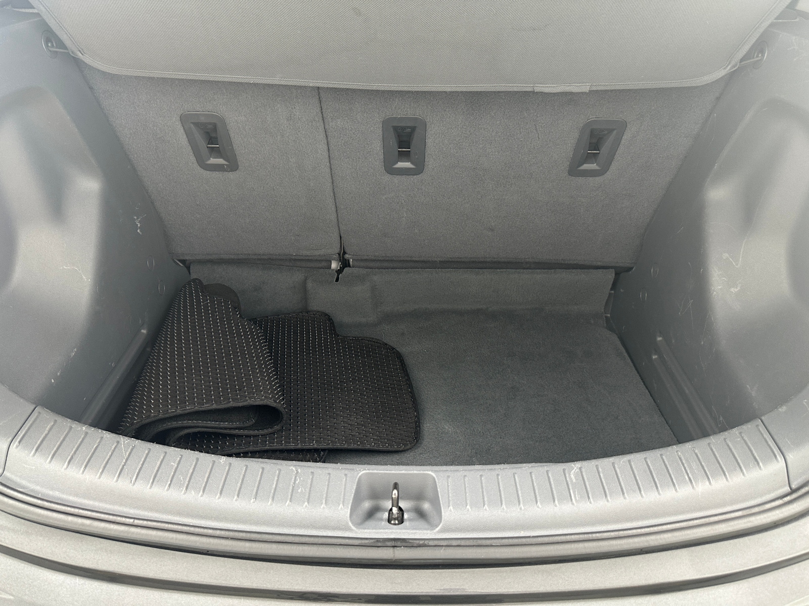 Thumbnail: 2020 Chevrolet Bolt EV - 7