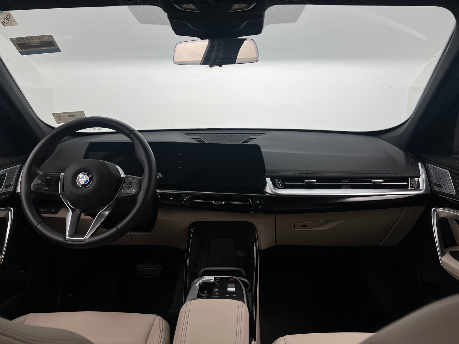 Thumbnail: 2025 BMW X1 - 2