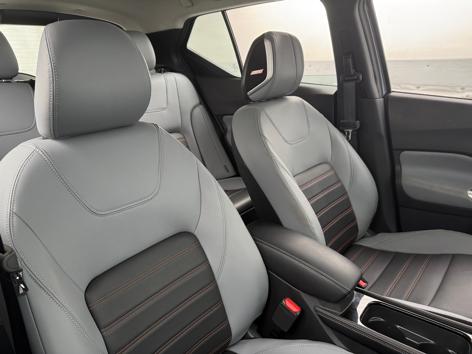 Thumbnail: 2024 Nissan Kicks - 2