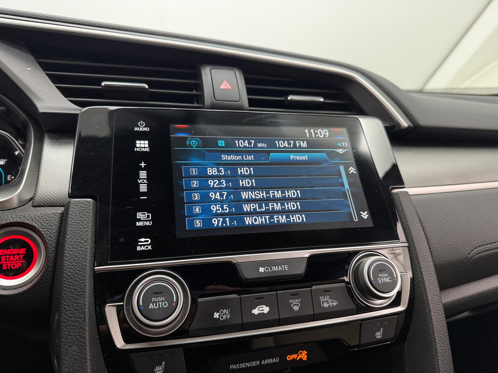 Thumbnail: 2017 Honda Civic - 3