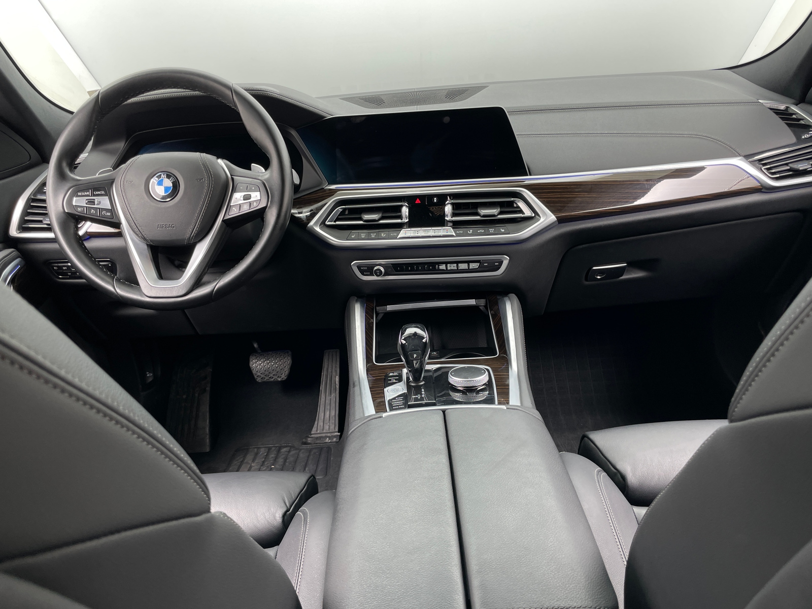 Thumbnail: 2021 BMW X6 - 2