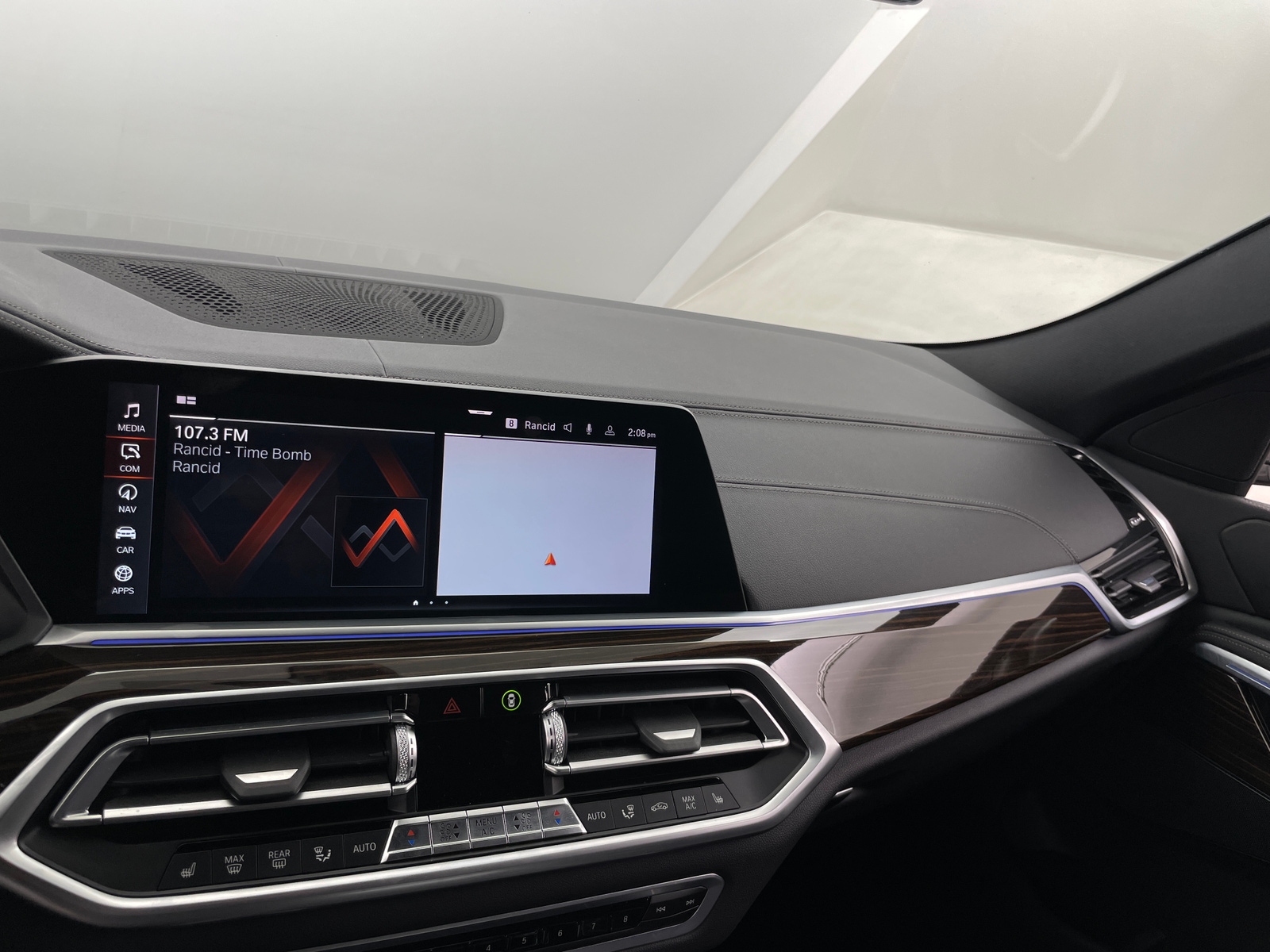 Thumbnail: 2021 BMW X6 - 3