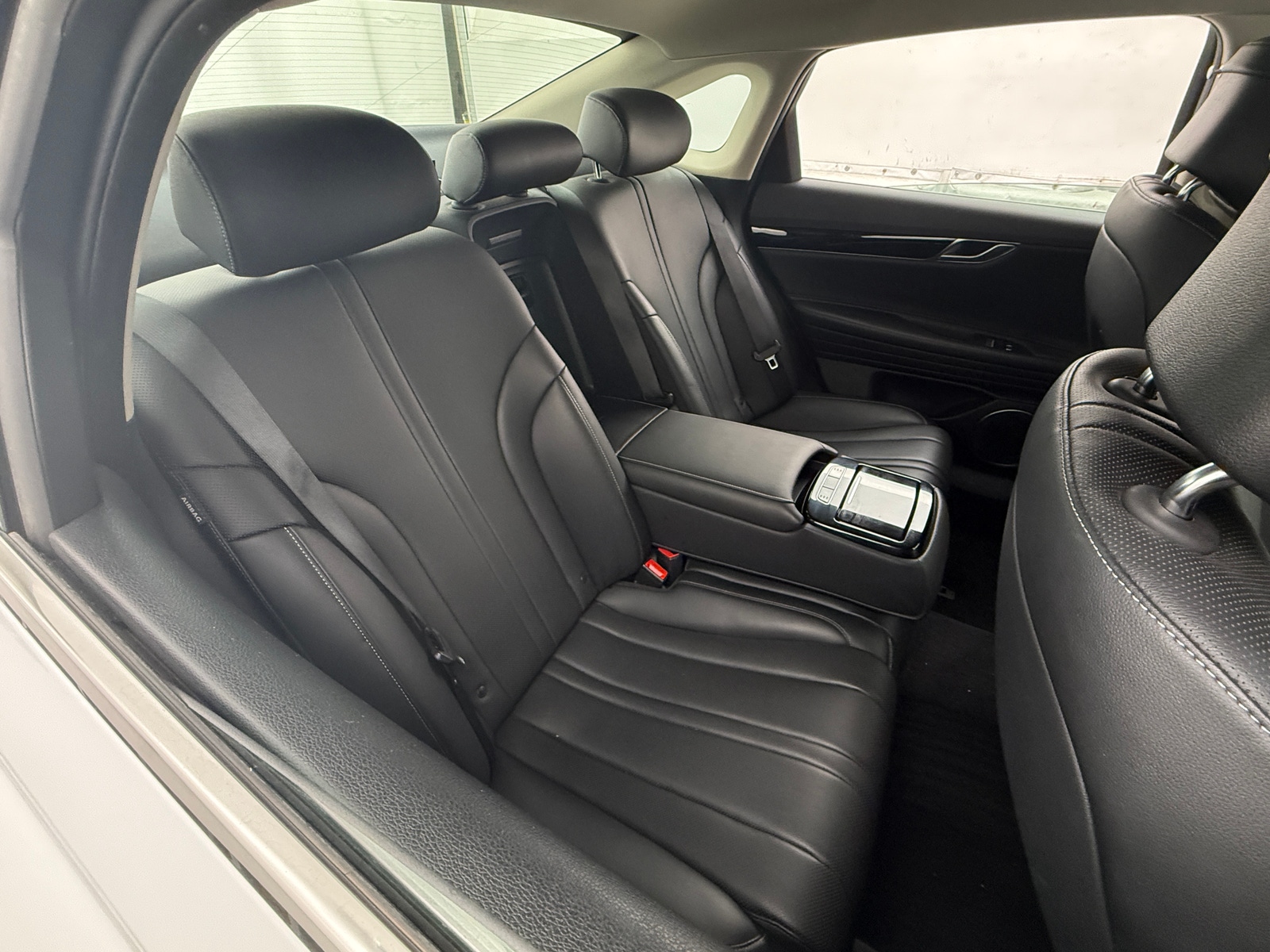 Thumbnail: 2023 Genesis G80 - 5