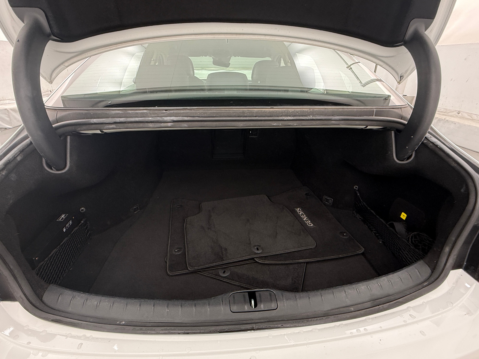 Thumbnail: 2023 Genesis G80 - 6