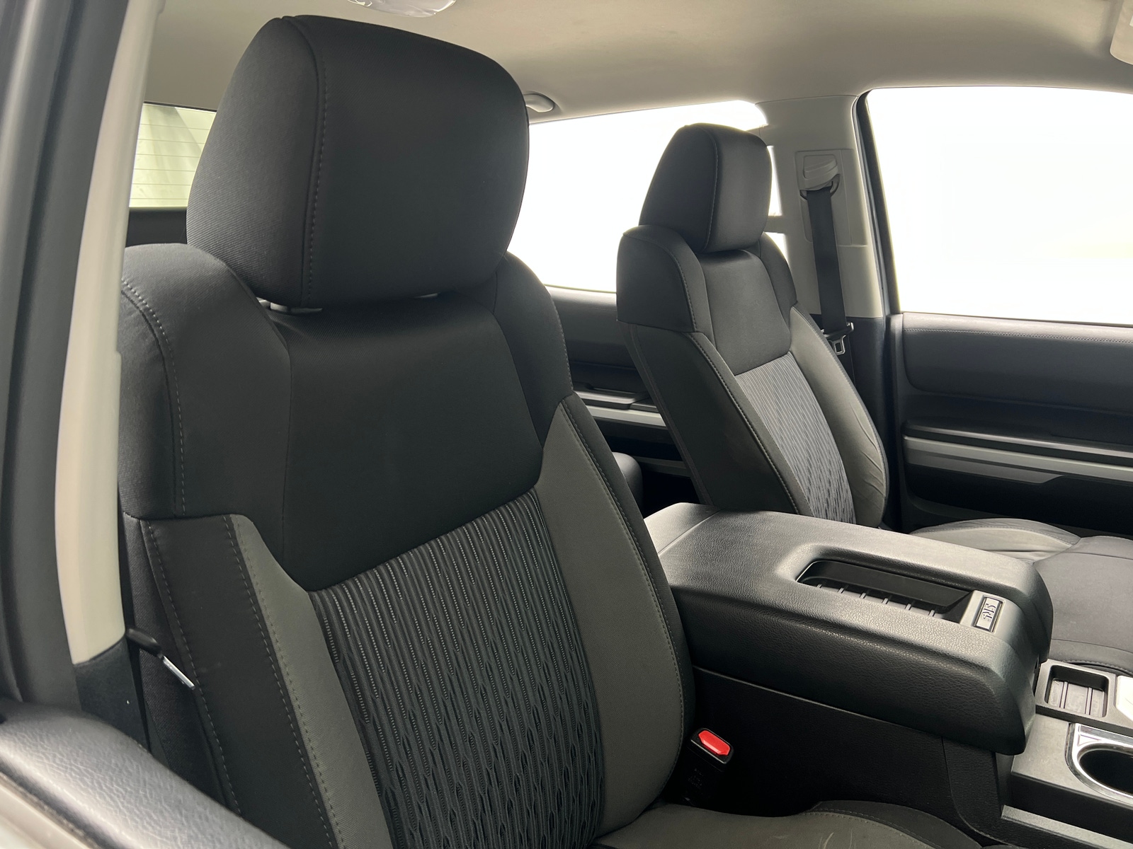 Thumbnail: 2015 Toyota Tundra - 2