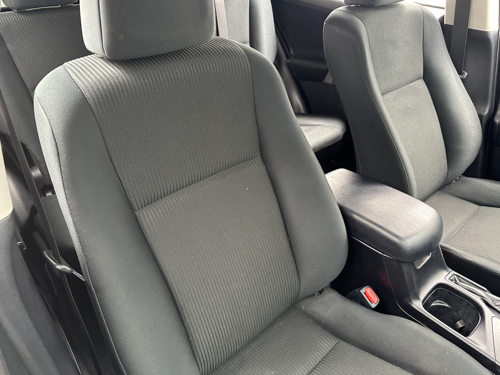 Thumbnail: 2018 Toyota RAV4 - 2