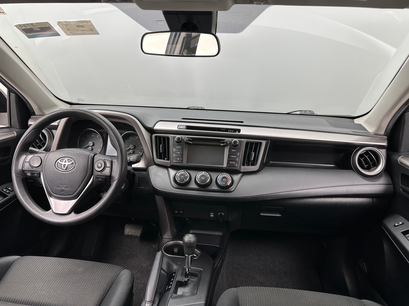 Thumbnail: 2018 Toyota RAV4 - 3