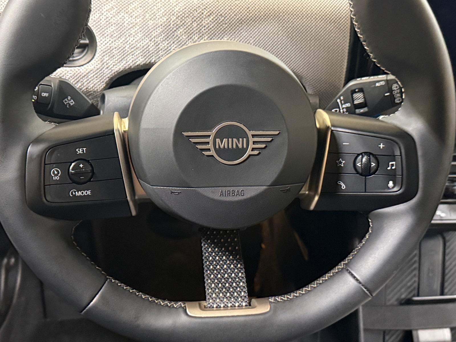 Thumbnail: 2025 MINI Cooper Hardtop - 4