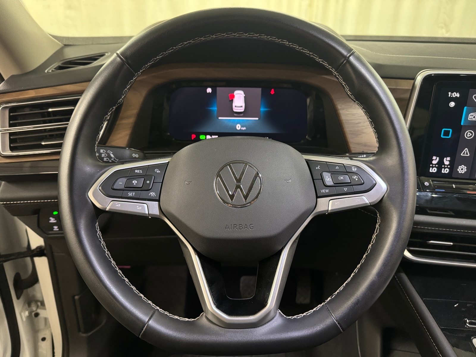 Thumbnail: 2025 Volkswagen Atlas - 4