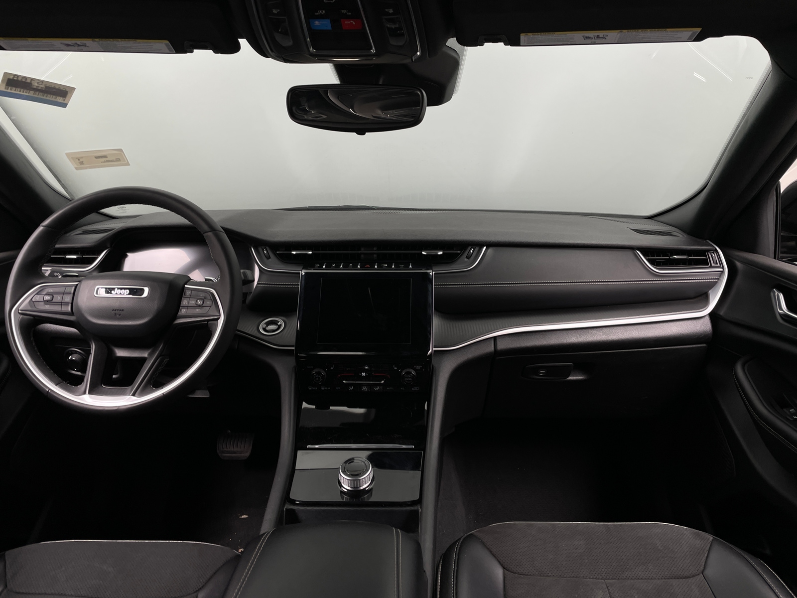 Thumbnail: 2024 Jeep Grand Cherokee L - 2