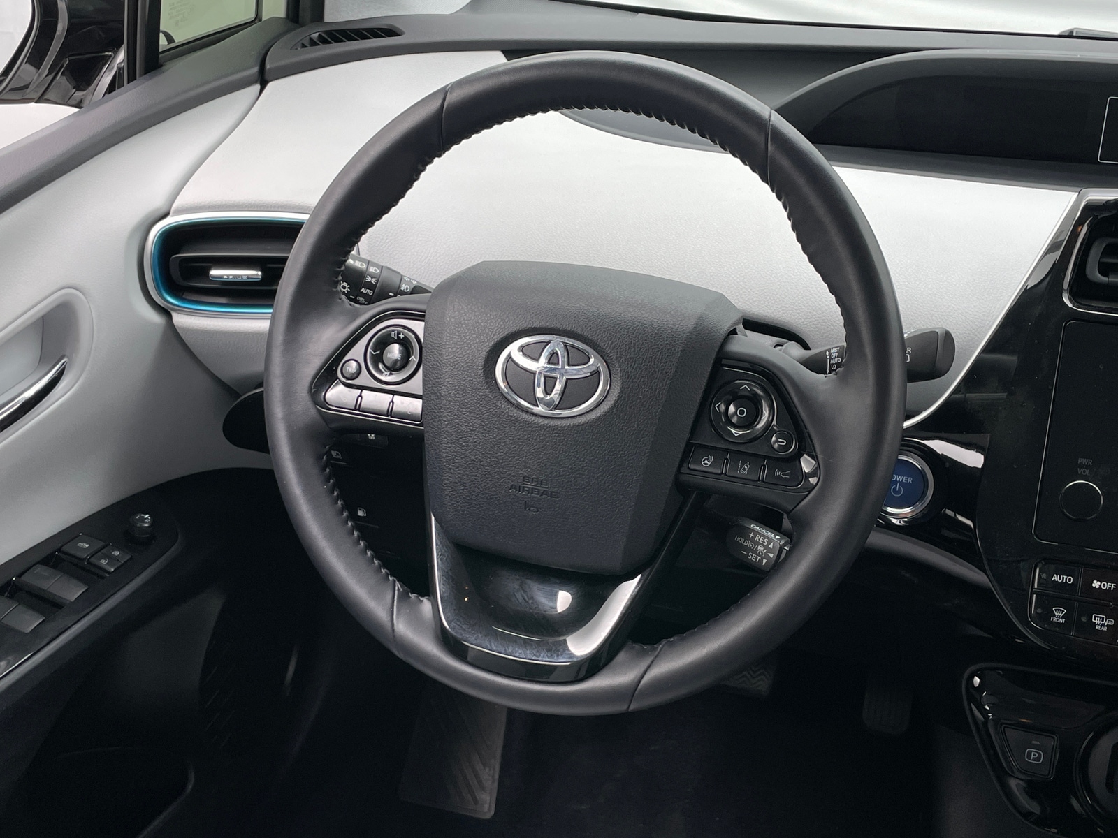 Thumbnail: 2019 Toyota Prius - 4