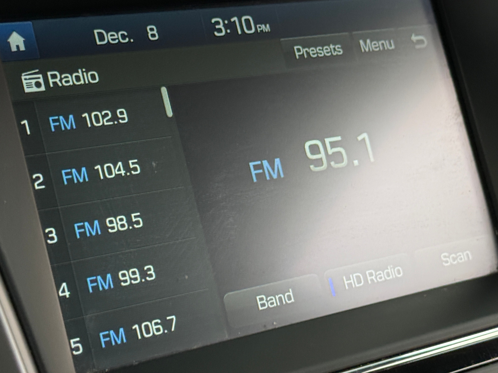 Thumbnail: 2018 Hyundai Tucson - 4