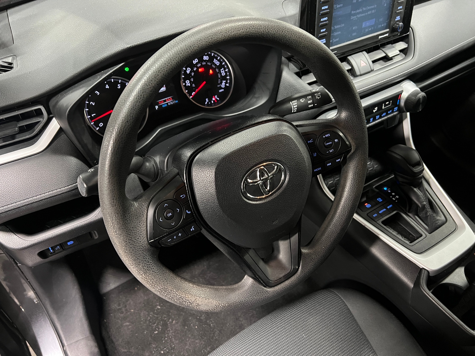 Thumbnail: 2021 Toyota RAV4 - 5