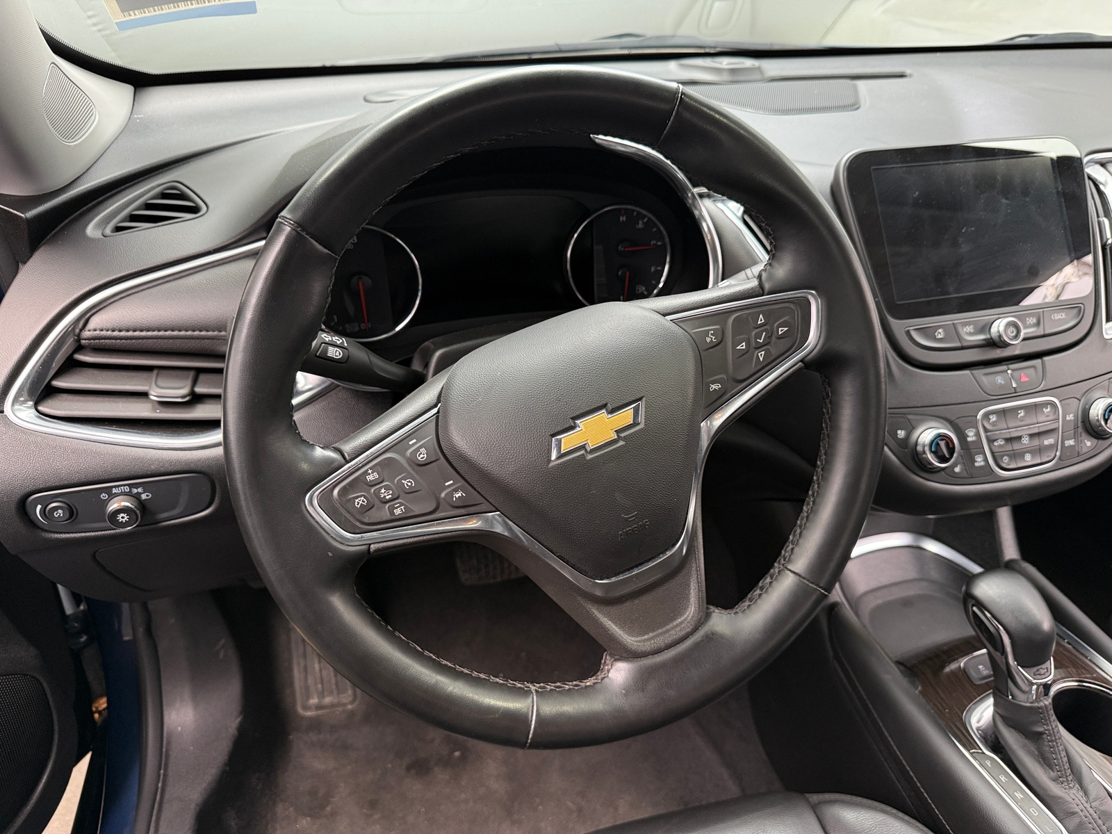 Thumbnail: 2024 Chevrolet Malibu - 4