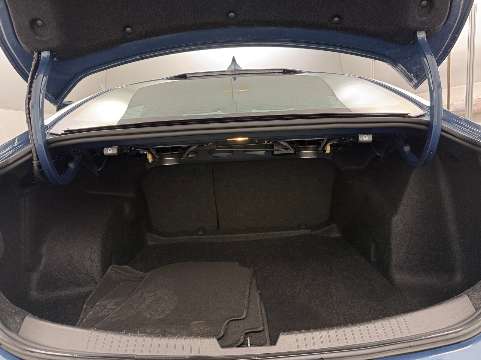 Thumbnail: 2024 Chevrolet Malibu - 6