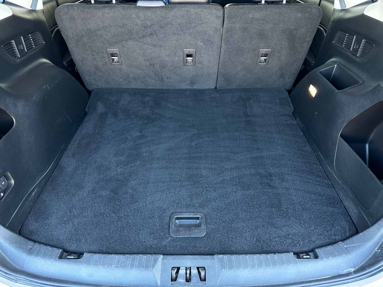 Thumbnail: 2023 Ford Edge - 6