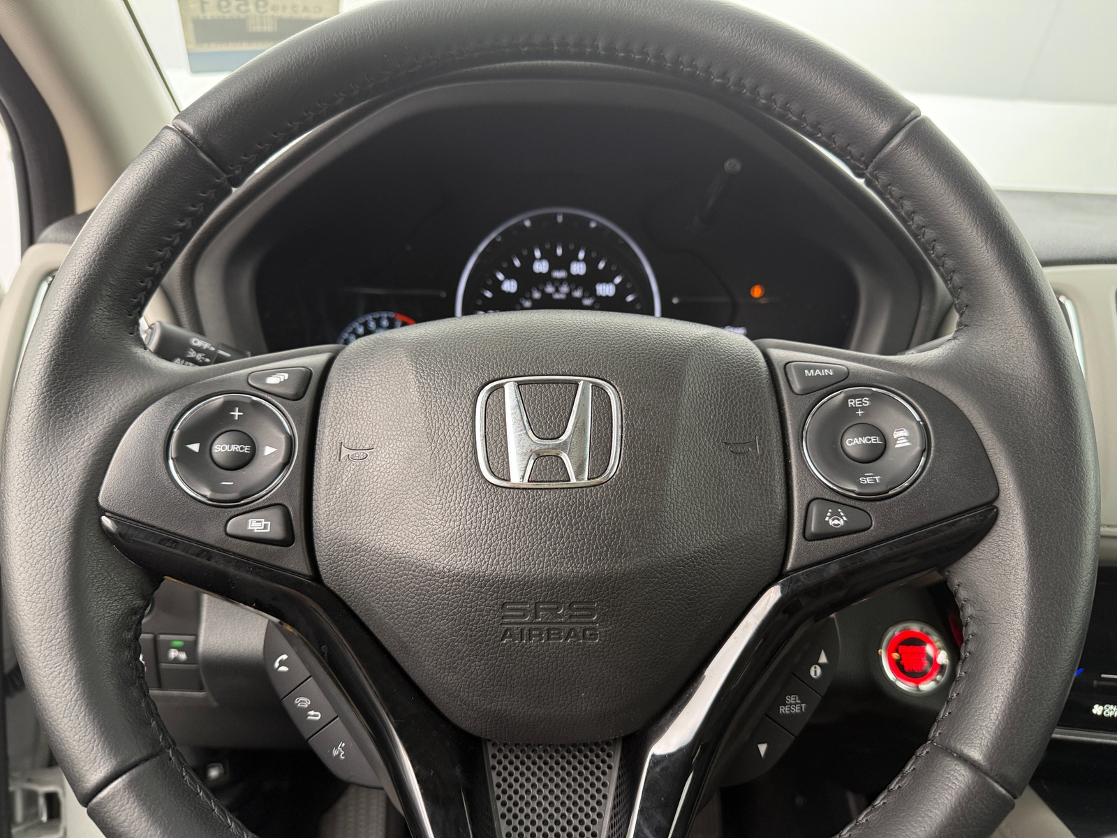 Thumbnail: 2019 Honda HR-V - 4
