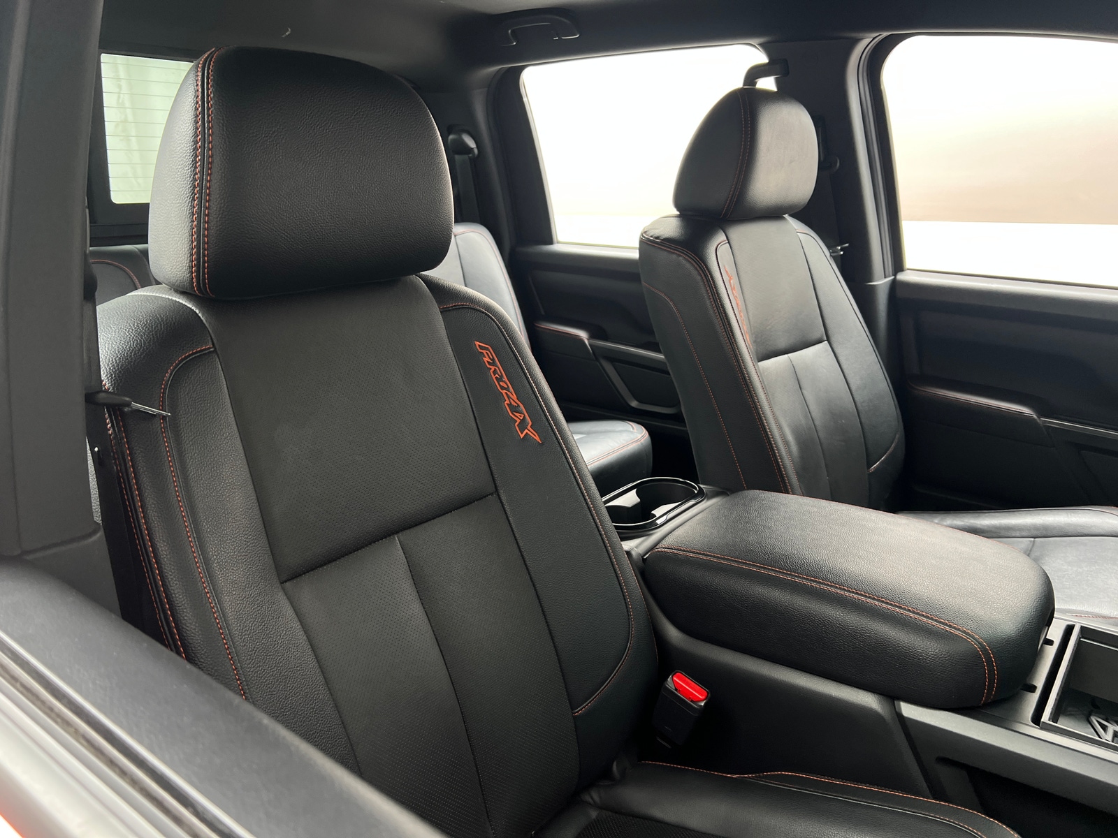 Thumbnail: 2020 Nissan Titan - 2