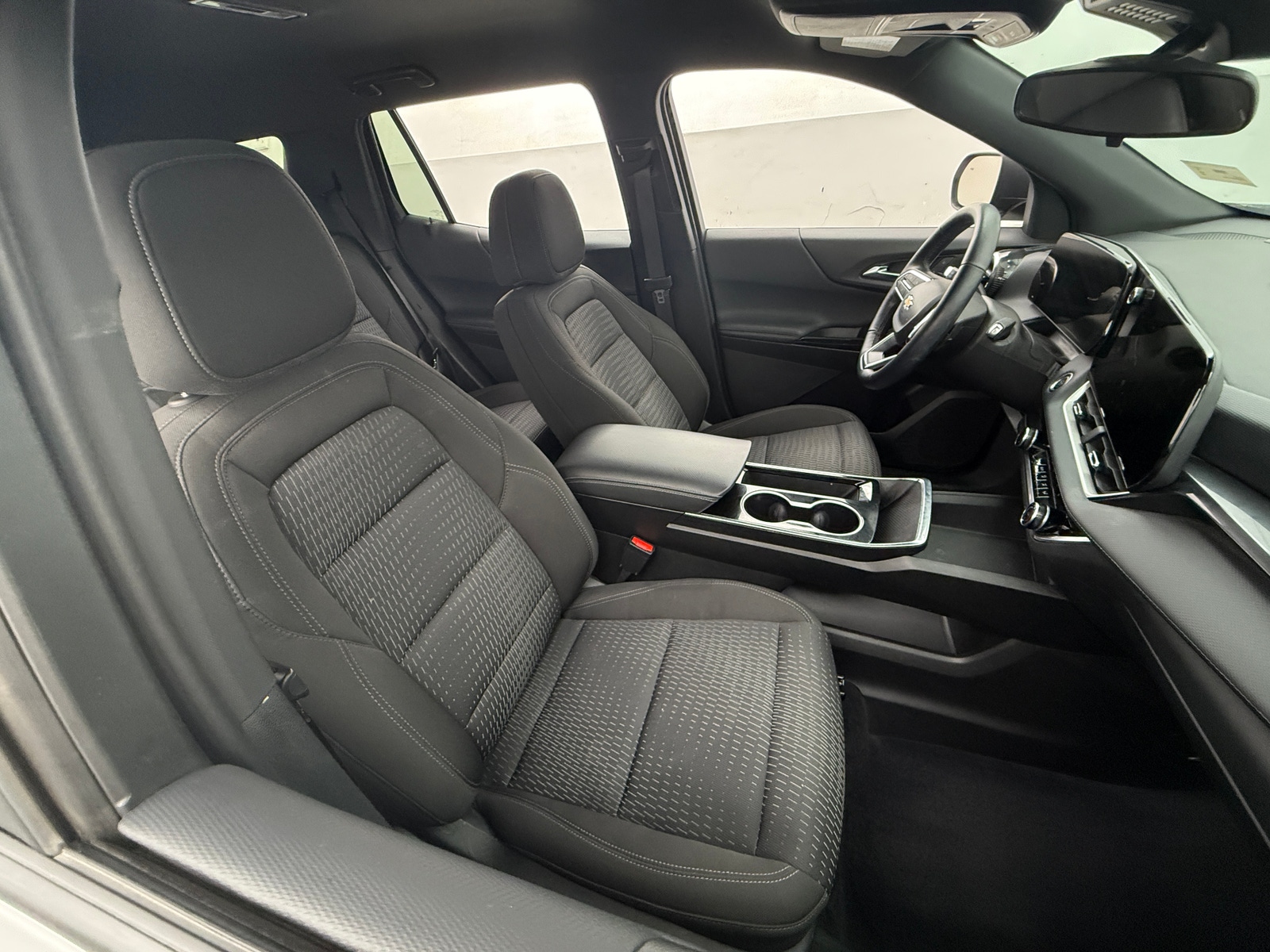 Thumbnail: 2025 Chevrolet Equinox - 2