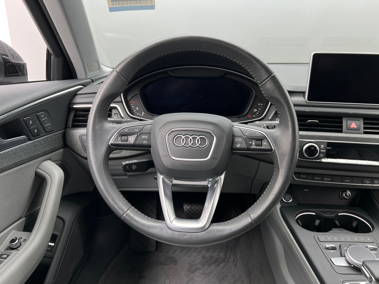 Thumbnail: 2018 Audi A4 - 4