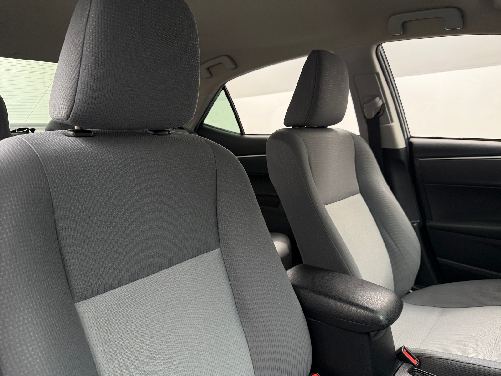 Thumbnail: 2016 Toyota Corolla - 2