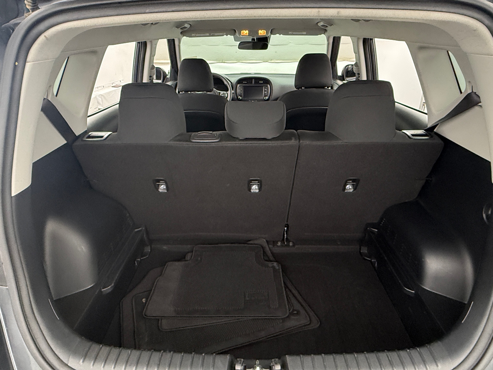 Thumbnail: 2024 Kia Soul - 7