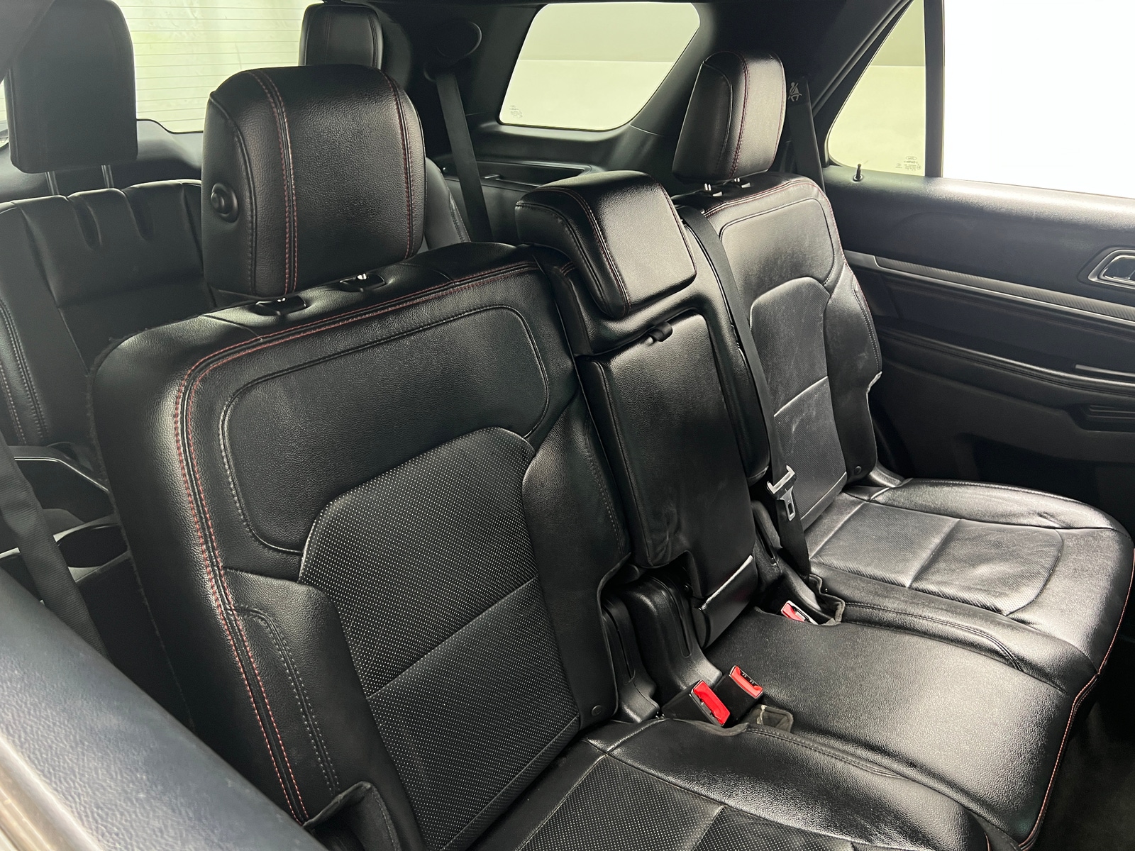 Thumbnail: 2016 Ford Explorer - 5