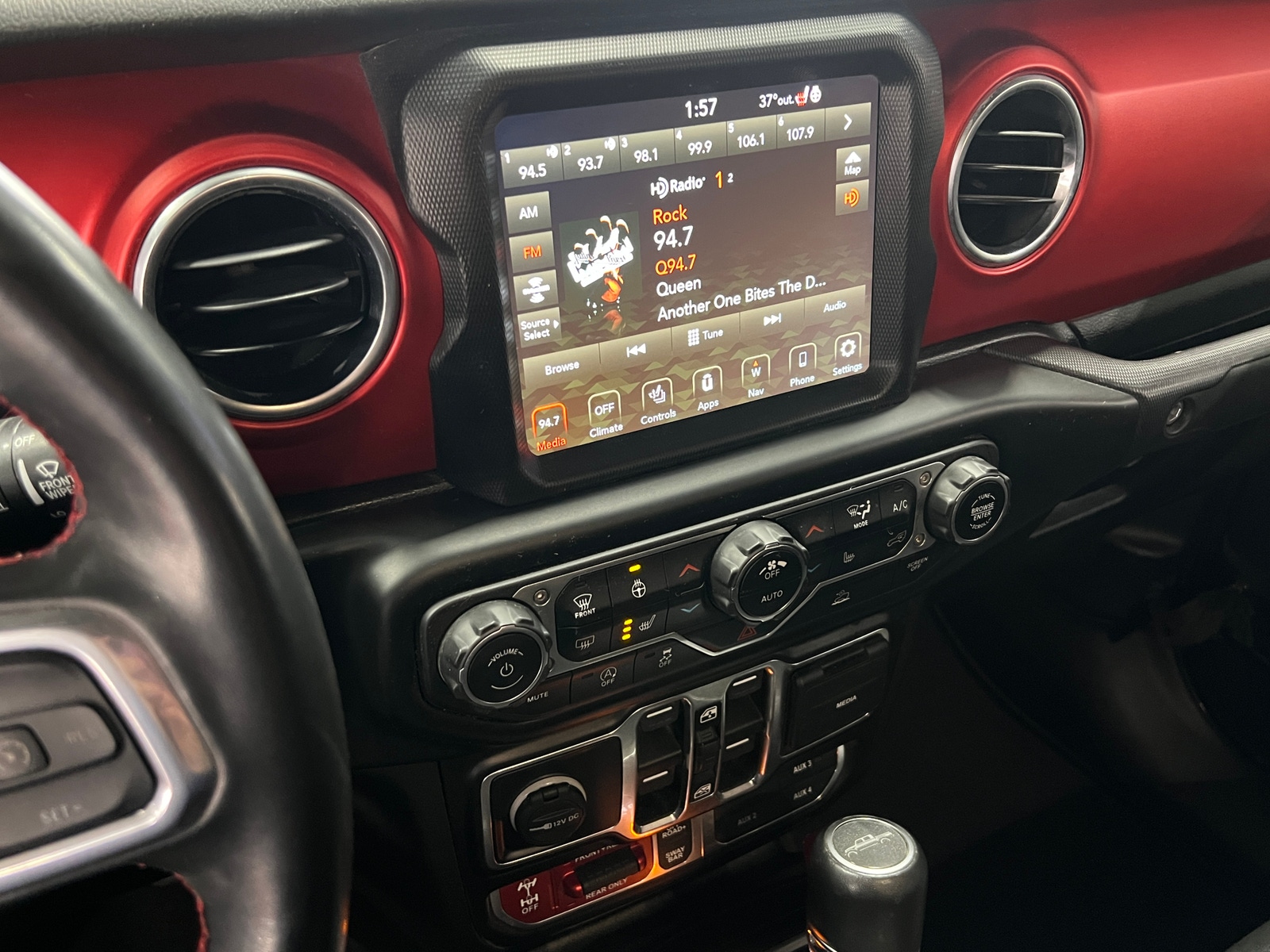 Thumbnail: 2021 Jeep Gladiator - 3