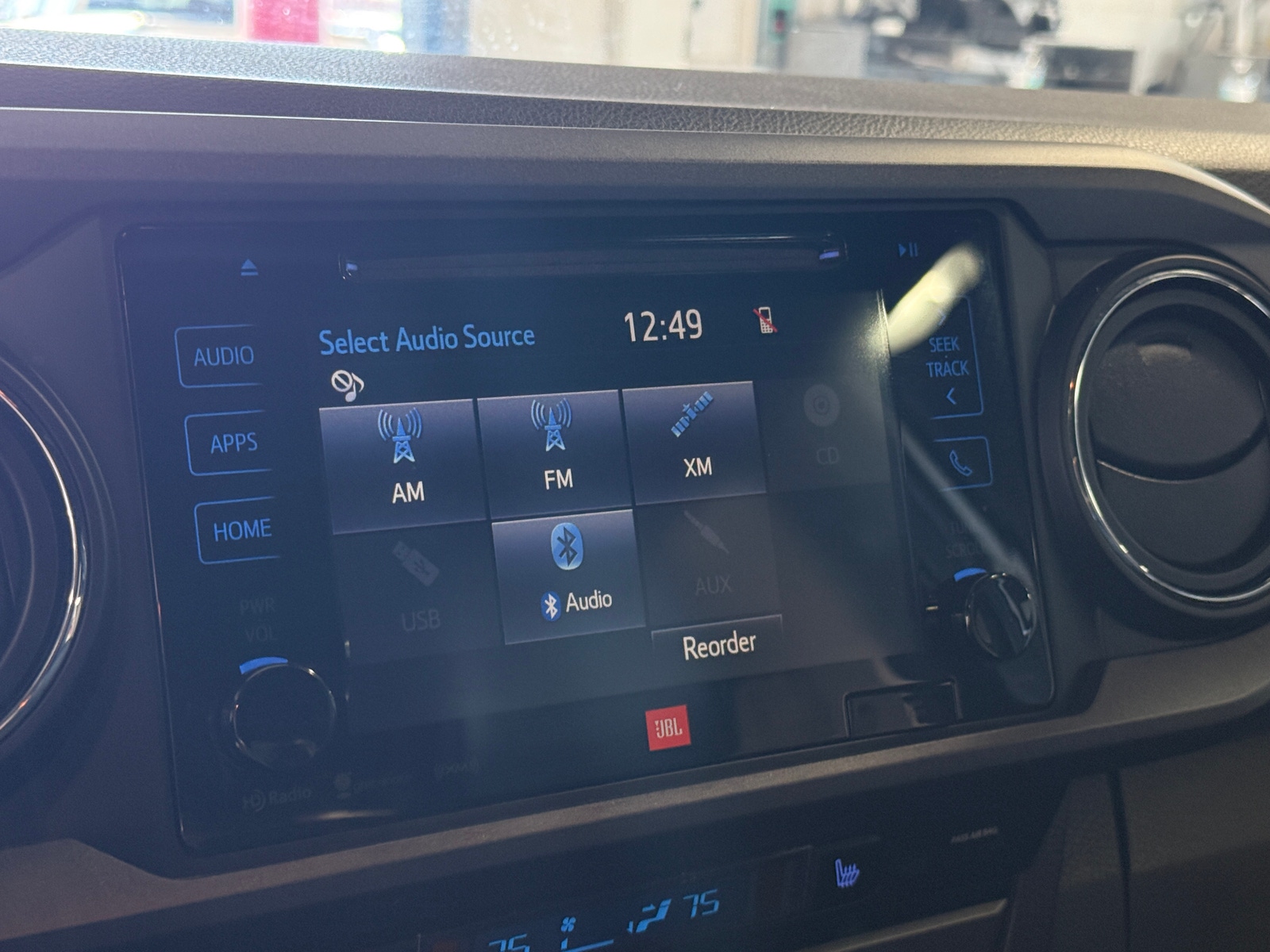 Thumbnail: 2019 Toyota Tacoma - 3