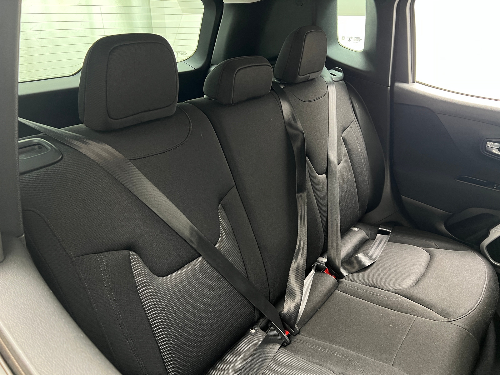 Thumbnail: 2018 Jeep Renegade - 6