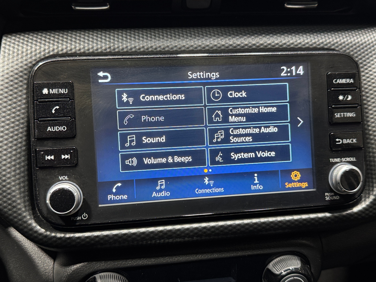 Thumbnail: 2022 Nissan Kicks - 4