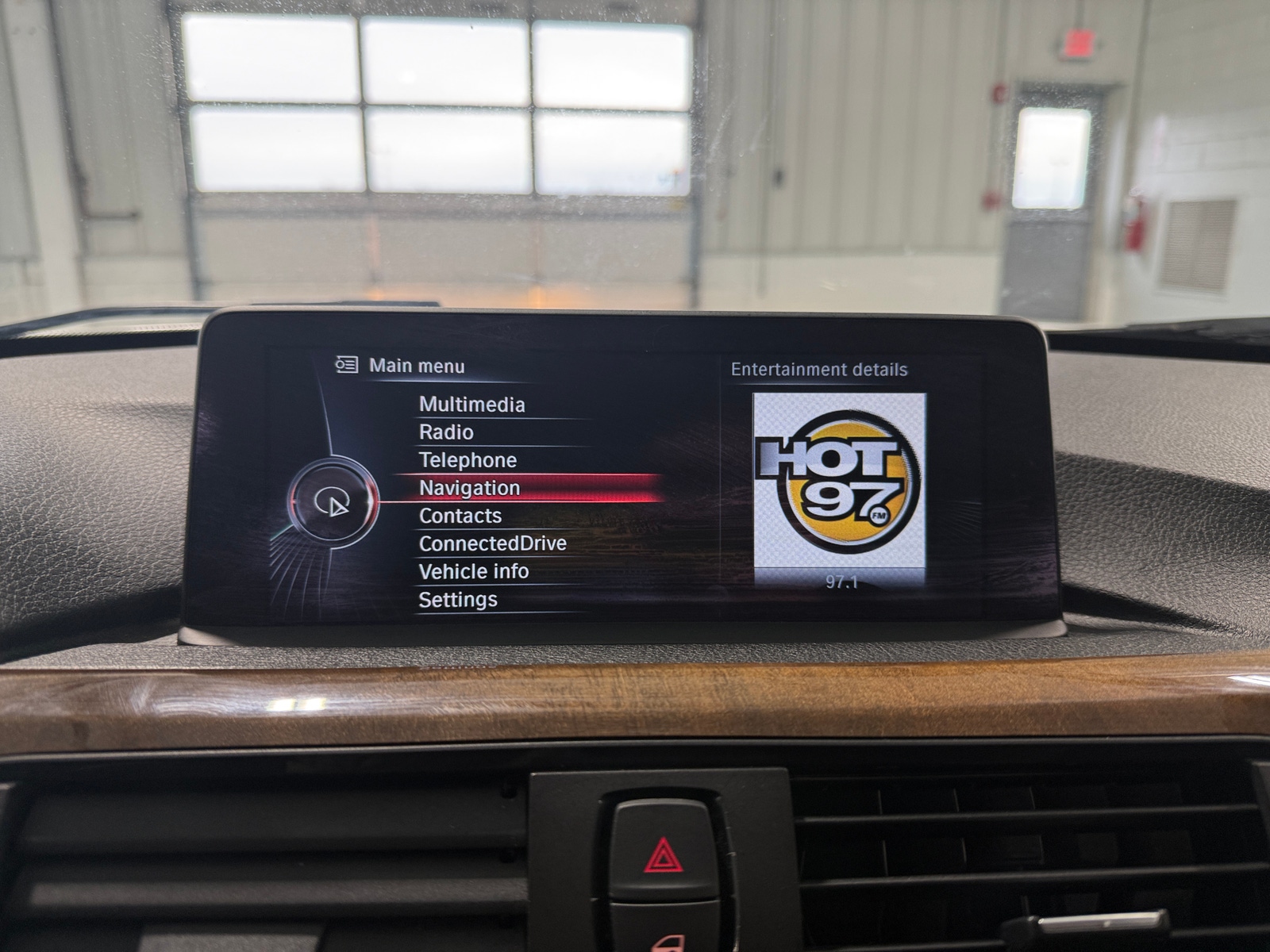 Thumbnail: 2015 BMW 3 Series - 3