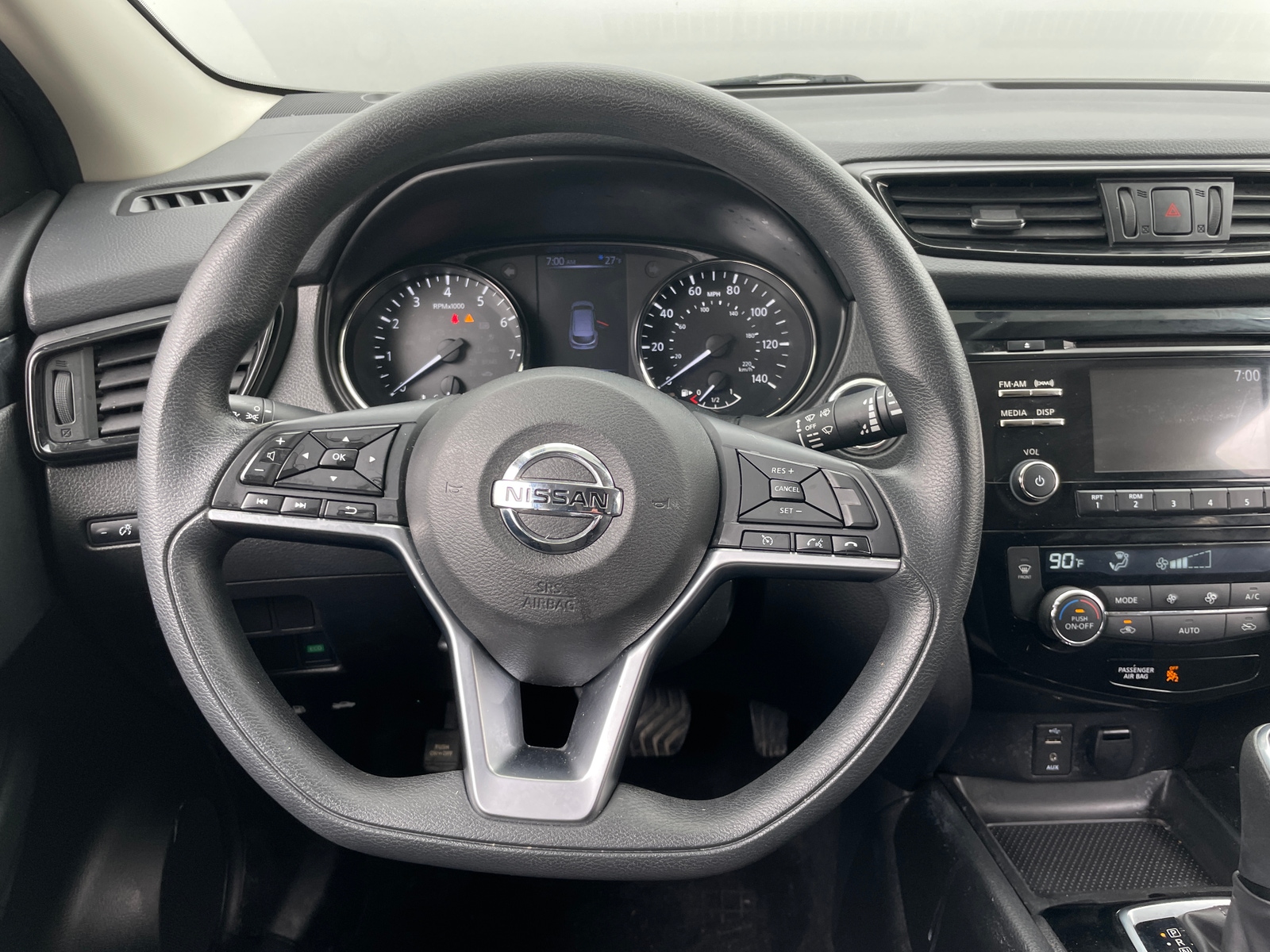 Thumbnail: 2017 Nissan Rogue Sport - 5